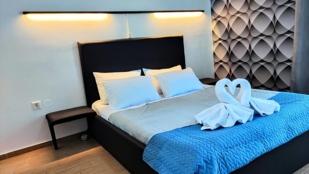 The Elysian At Nicopolis Jacuzzi Apartment Nikopolis Exterior photo